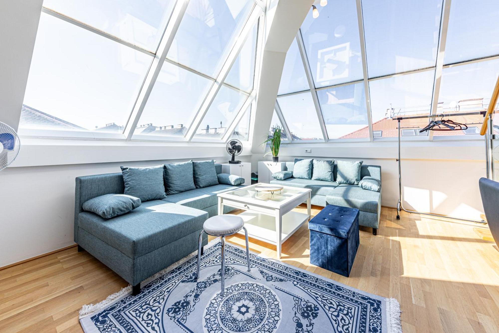 Penthouse By Jr *
