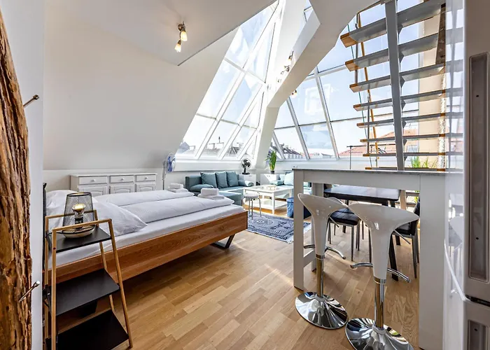 Penthouse Suites By Jr City Apartments