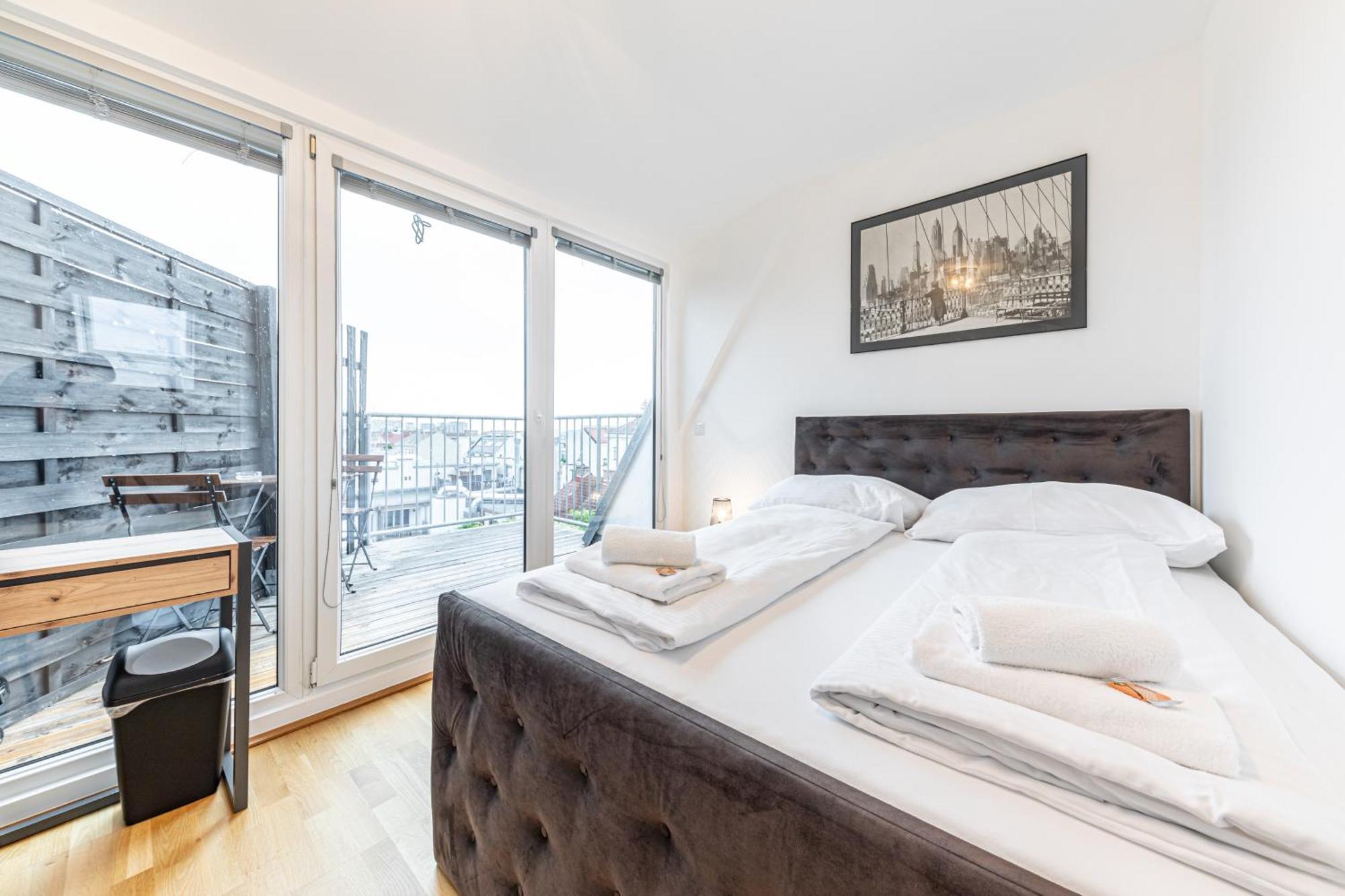 Apartment Penthouse By Jr *