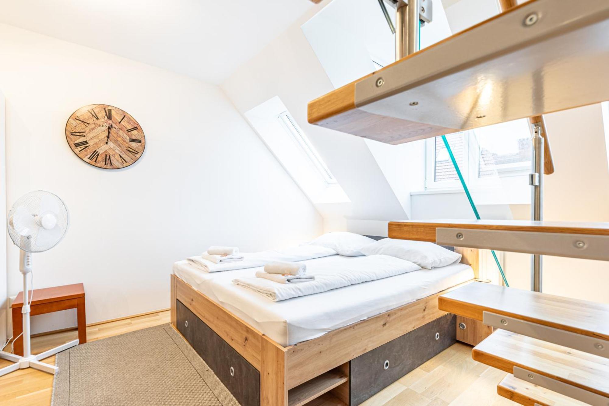 Penthouse By Jr * Vienna